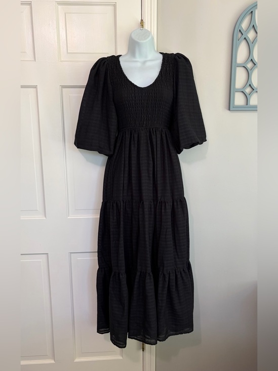 Penelope Rose Dresses & Skirts - Smocked Puff-Sleeve Black Maxi Dress